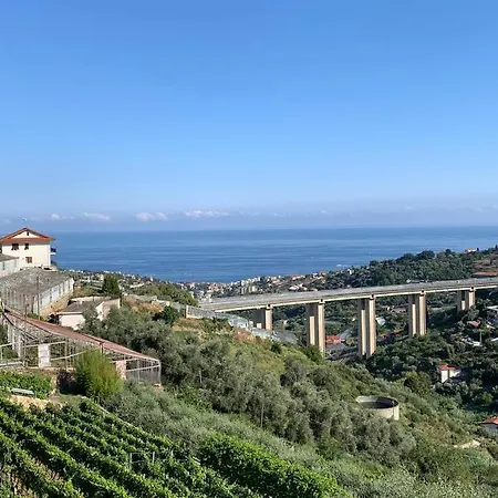 La Casetta In Collina Nyaraló *